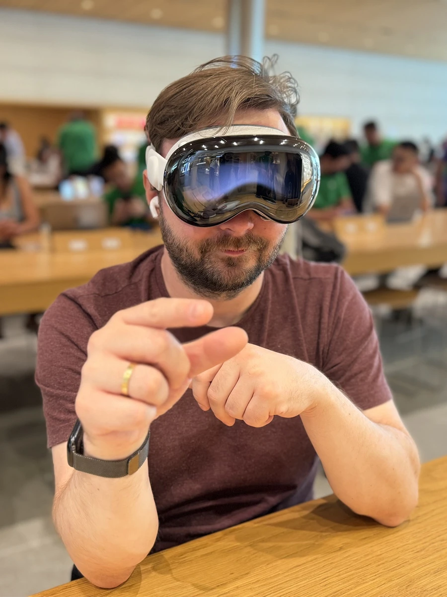 Apple redefiniuje przyszłość technologii: John Ternus porządkuje strategię po premierze Vision Pro 4 Apple redefiniuje przyszłość technologii: John Ternus porządkuje strategię po premierze Vision Pro 4