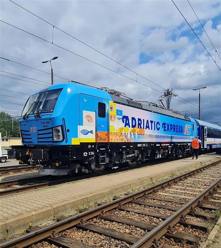 Odkryj nową erę podróży: PKP Intercity rzuca wyzwanie lotnictwu! 4 Odkryj nową erę podróży: PKP Intercity rzuca wyzwanie lotnictwu! 4