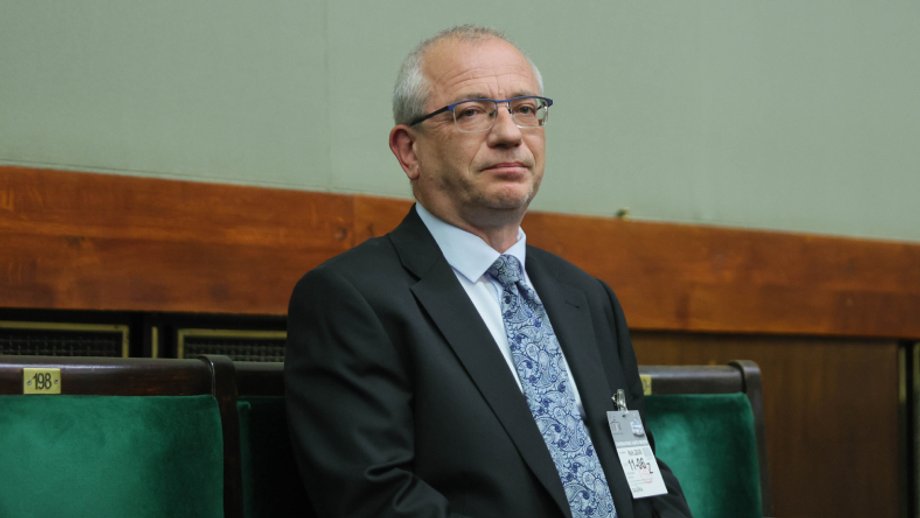 Sejm przegłosował bon senioralny i nowe regulacje dla AI: poznaj kluczowe decyzje 6 Prof. Sławomir Patyra w czwartek na sali plenarnej Sejmu