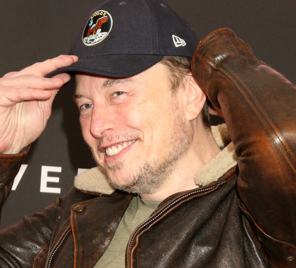 Główna 46 Musk może kupić wszystkie domy w wielkim mieście…