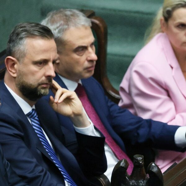 Ministerstwowe pensje biją rekordy: Sprawdź, jak duże premie czekają na&hellip;