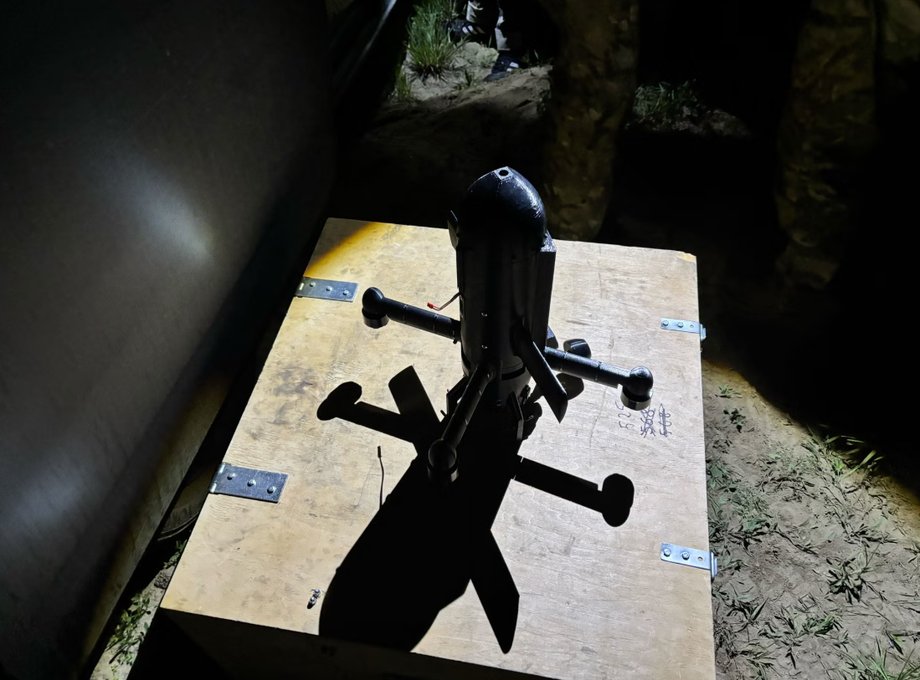 Szkolenie jednostek mobilnych z obsługi nowoczesnych dron&oacute;w przechwytujących, takich jak Bullet.