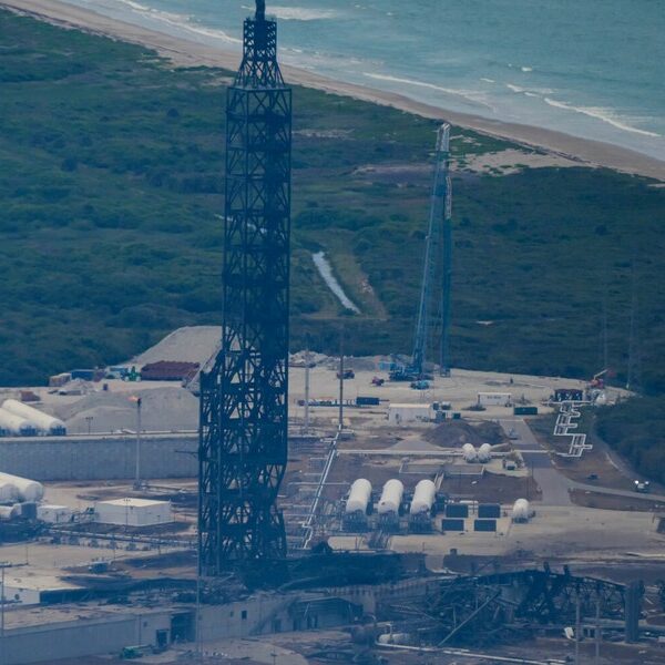 Blue Origin mierzy się z krytyką po nieudanej misji. SpaceX&hellip;