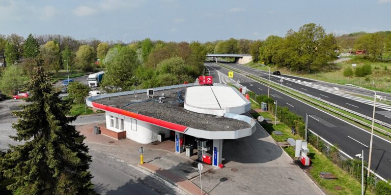 Pomorska Stacja Paliw: Urzędnicy ze Szczecina Podejmują Przełomową Decyzję Pomorska Stacja Paliw: Urzędnicy ze Szczecina Podejmują Przełomową Decyzję
