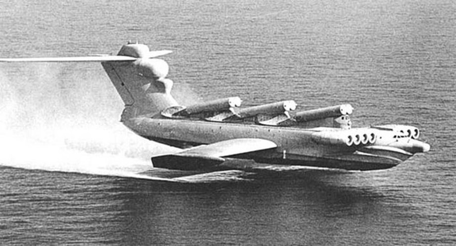 Chiński Potwór z Zatoki Pohaj: Czy nowy ekranoplan zmieni zasady gry? 9 Ekranoplan Łuń w trakcie testu na Morzu Kaspijskim