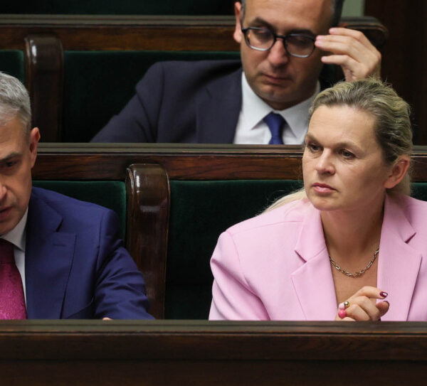 Dzień zwłoki kosztuje: MEN rusza z naborem wniosk&oacute;w