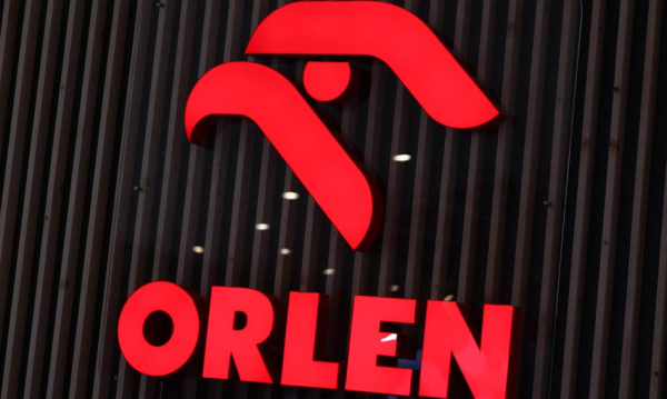 Orlen inwestuje miliardy w transformację: odkryj niespodziewane wyzwania