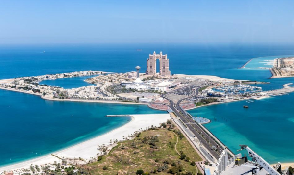 Główna 85 Dubaj kontratakuje: Tańszy urlop kusi mimo…