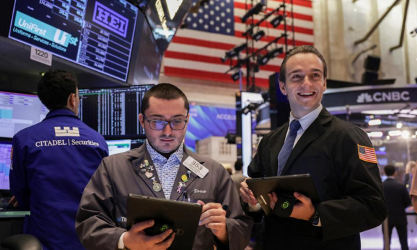Wall Street: Rekordy stają się powszednie, inwestorzy szukają nowych emocji
