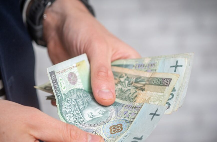 Nowe progi płacowe w ochronie zdrowia: Jakie benefity czekają na&hellip;