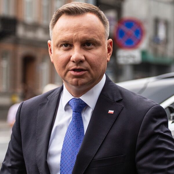 Milionowy zysk z książki prezydenta. Odkrywamy pierwszy projekt tej sp&oacute;łki